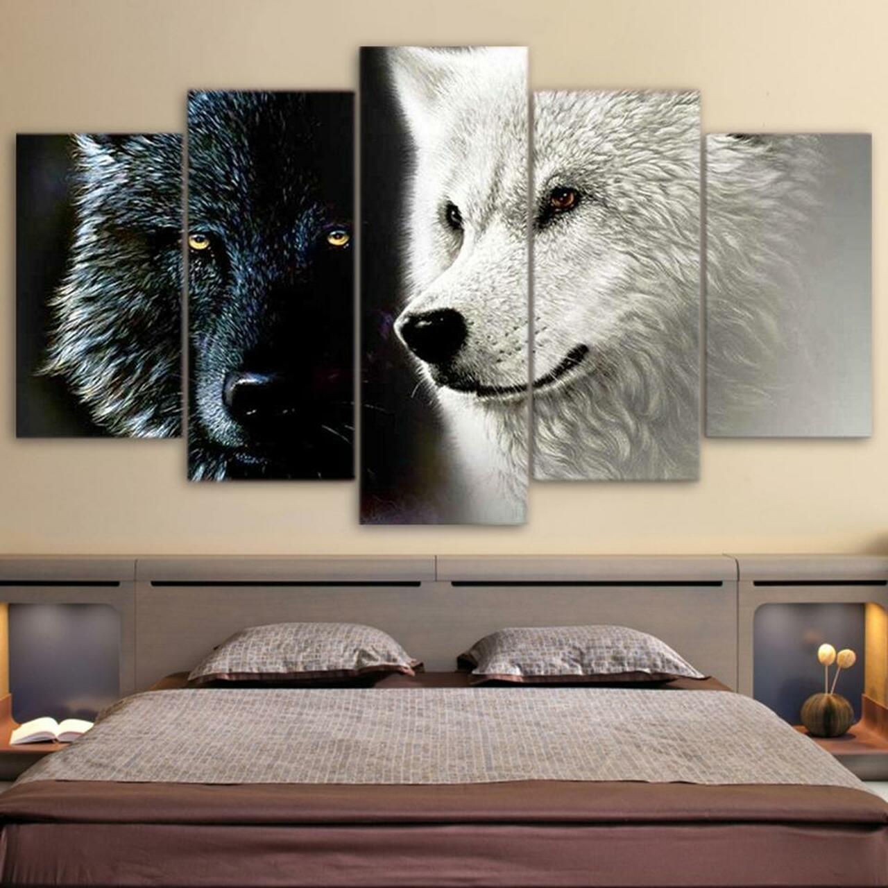 BLACK AND WHITE WOLF 5 Piece Canvas Art Wall Decor